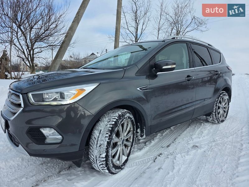 Позашляховик / Кросовер Ford Escape 2017 в Умані