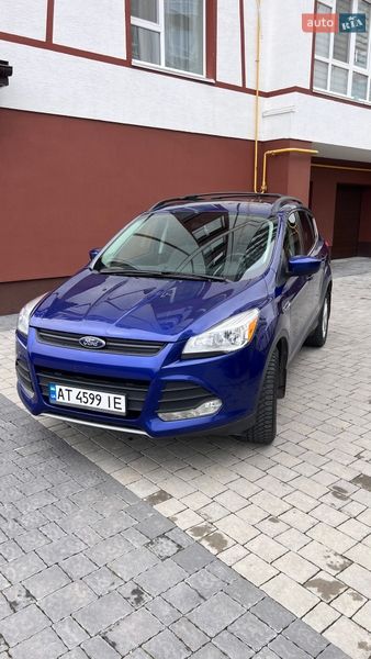 Внедорожник / Кроссовер Ford Escape 2012 в Ивано-Франковске