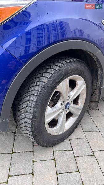 Внедорожник / Кроссовер Ford Escape 2012 в Ивано-Франковске