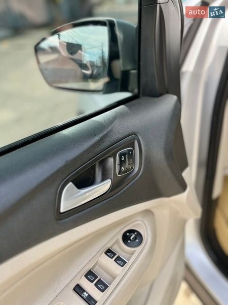 Позашляховик / Кросовер Ford Escape 2013 в Івано-Франківську