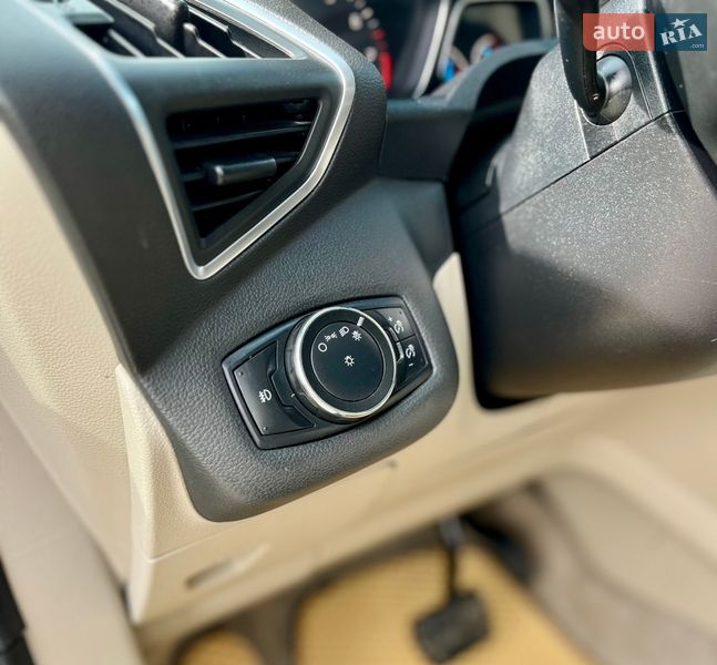 Позашляховик / Кросовер Ford Escape 2013 в Івано-Франківську