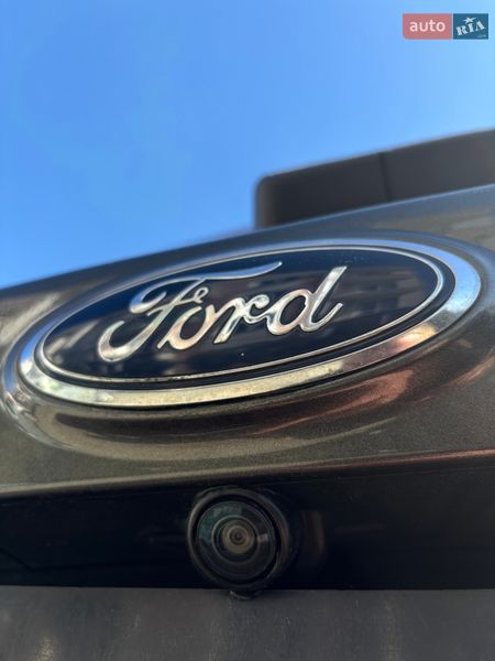 Внедорожник / Кроссовер Ford Escape 2016 в Белогородке