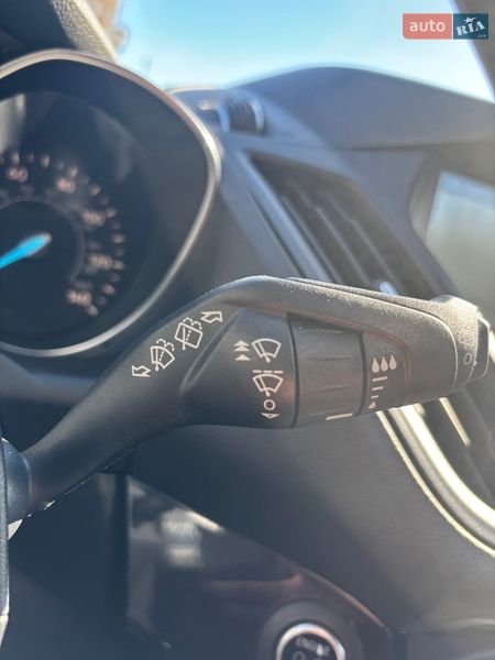 Внедорожник / Кроссовер Ford Escape 2016 в Белогородке