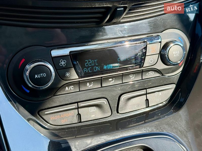 Внедорожник / Кроссовер Ford Escape 2015 в Харькове