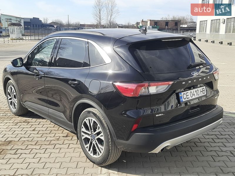 Позашляховик / Кросовер Ford Escape 2019 в Чернівцях
