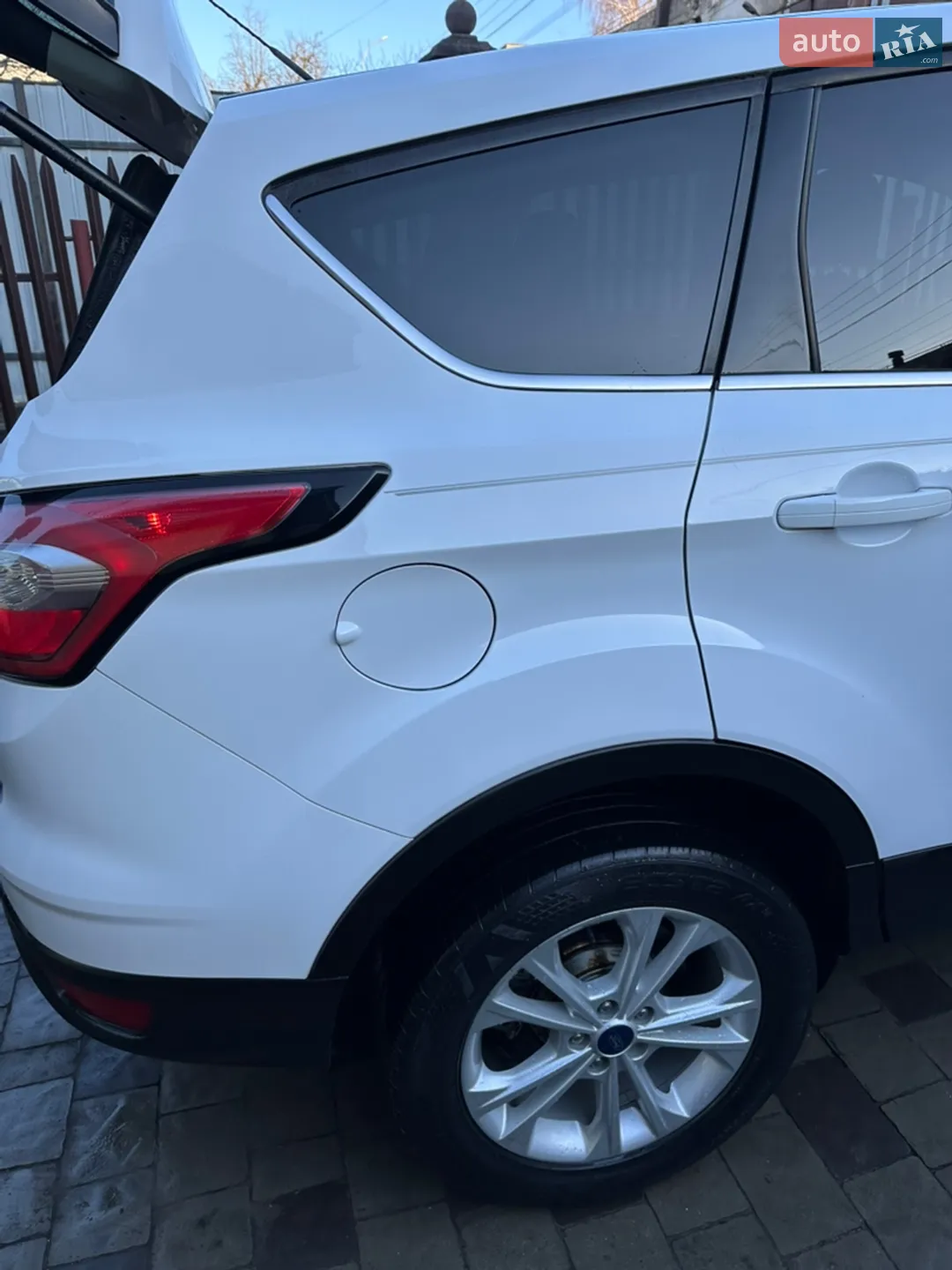 2017 Ford Escape - мініатюра 16