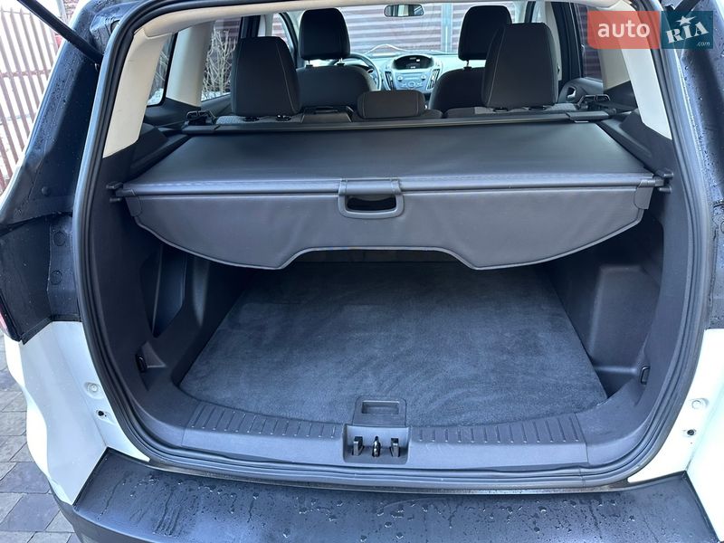 Позашляховик / Кросовер Ford Escape 2017 в Рівному