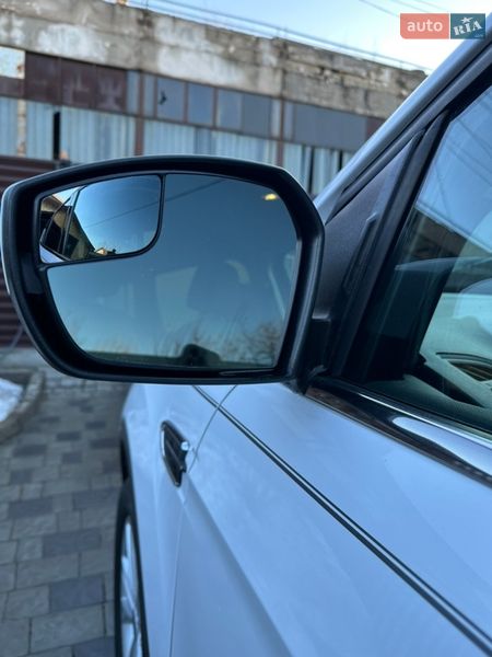 Позашляховик / Кросовер Ford Escape 2017 в Рівному