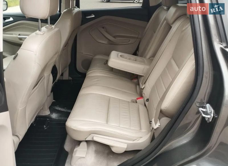 Внедорожник / Кроссовер Ford Escape 2016 в Киеве