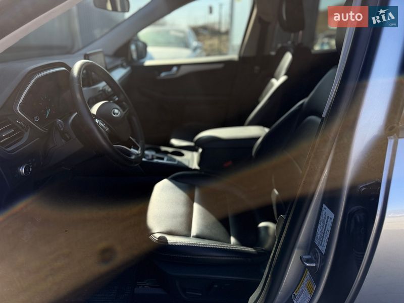 Внедорожник / Кроссовер Ford Escape 2021 в Львове