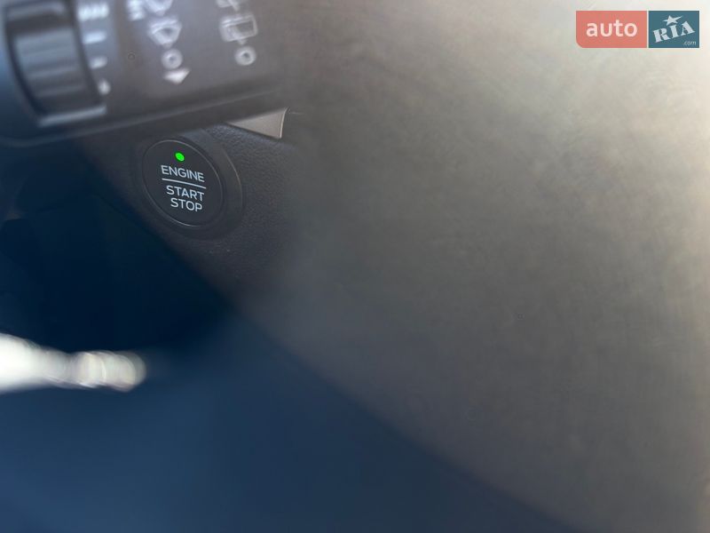 Внедорожник / Кроссовер Ford Escape 2021 в Львове