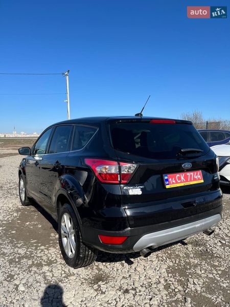Внедорожник / Кроссовер Ford Escape 2017 в Львове