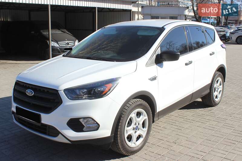 Внедорожник / Кроссовер Ford Escape 2017 в Днепре
