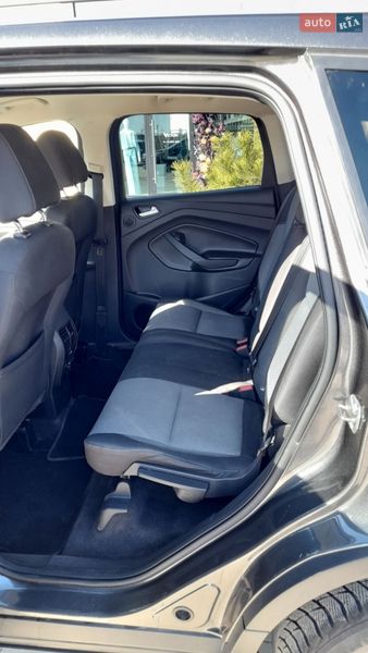 Внедорожник / Кроссовер Ford Escape 2016 в Хмельницком