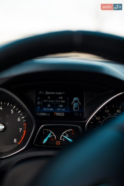 Позашляховик / Кросовер Ford Escape 2016 в Золочеві