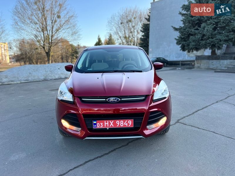 Позашляховик / Кросовер Ford Escape 2015 в Рівному