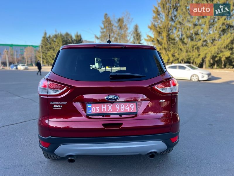 Позашляховик / Кросовер Ford Escape 2015 в Рівному