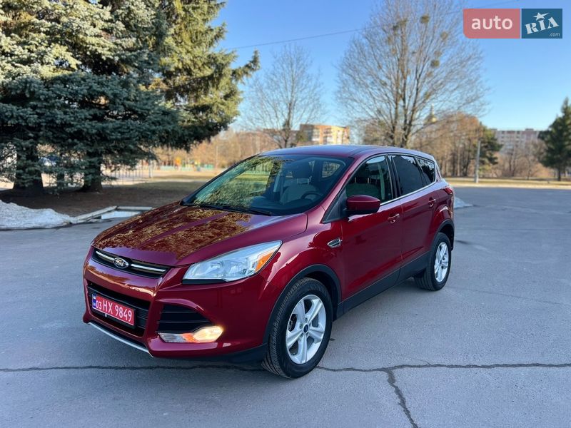 Позашляховик / Кросовер Ford Escape 2015 в Рівному