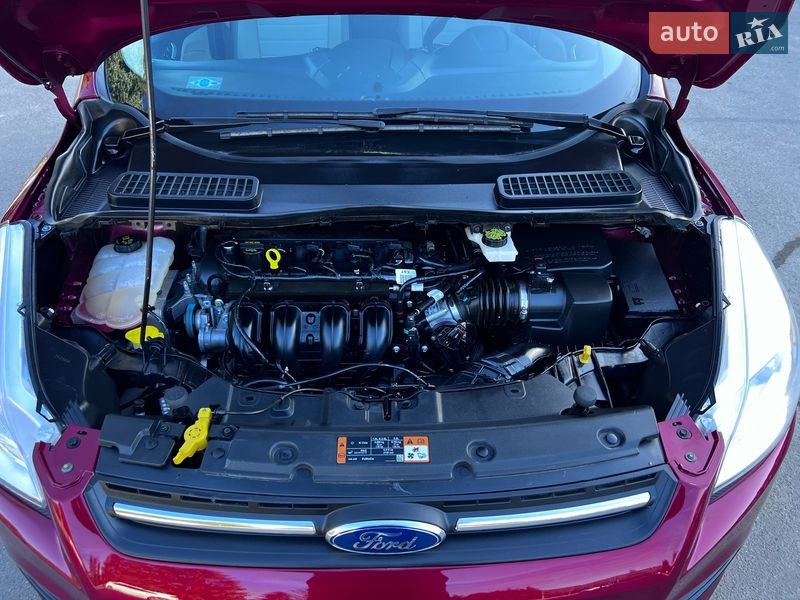 Позашляховик / Кросовер Ford Escape 2015 в Рівному