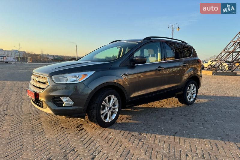 Внедорожник / Кроссовер Ford Escape 2018 в Харькове
