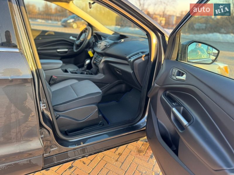 Внедорожник / Кроссовер Ford Escape 2018 в Харькове