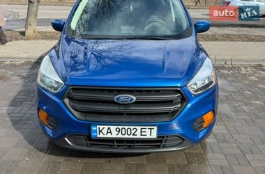 Внедорожник / Кроссовер Ford Escape 2017 в Хмельницком