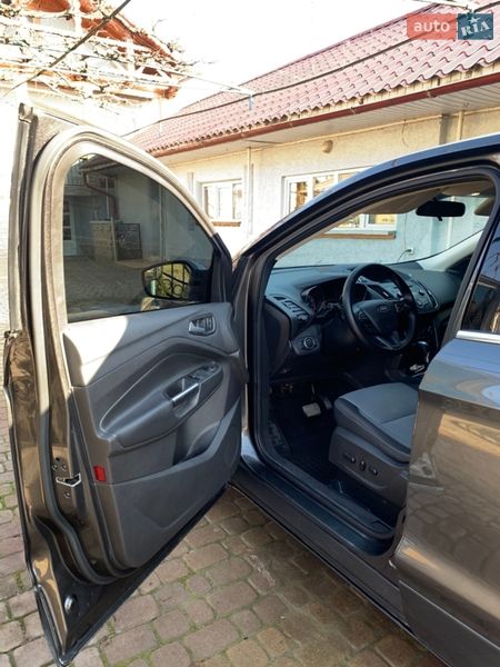 Внедорожник / Кроссовер Ford Escape 2017 в Виноградове