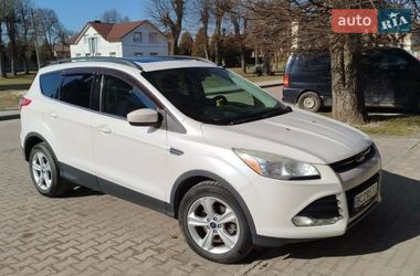 Позашляховик / Кросовер Ford Escape 2016 в Немирові