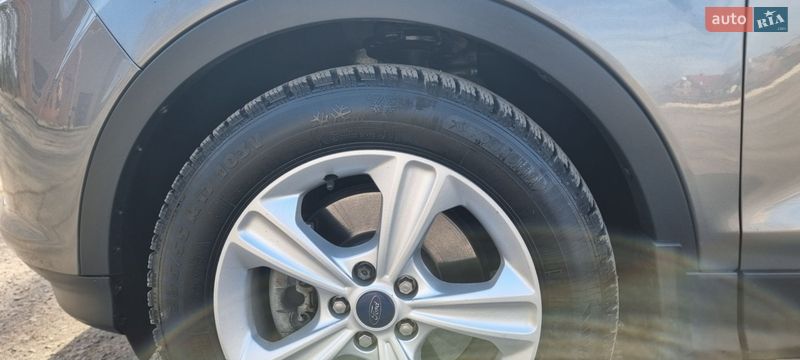 Внедорожник / Кроссовер Ford Escape 2014 в Черновцах