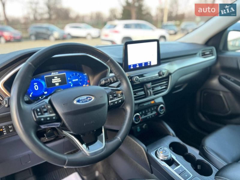 Внедорожник / Кроссовер Ford Escape 2021 в Стрые
