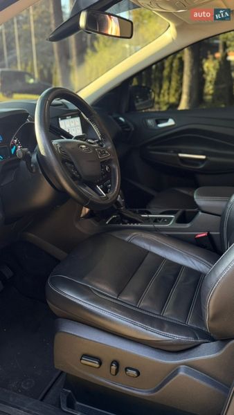 Позашляховик / Кросовер Ford Escape 2018 в Харкові