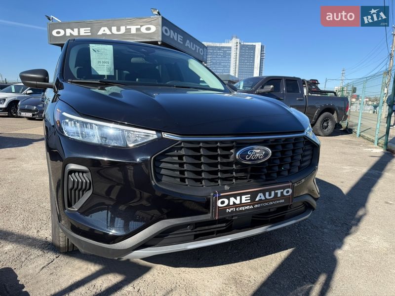 Внедорожник / Кроссовер Ford Escape 2023 в Киеве