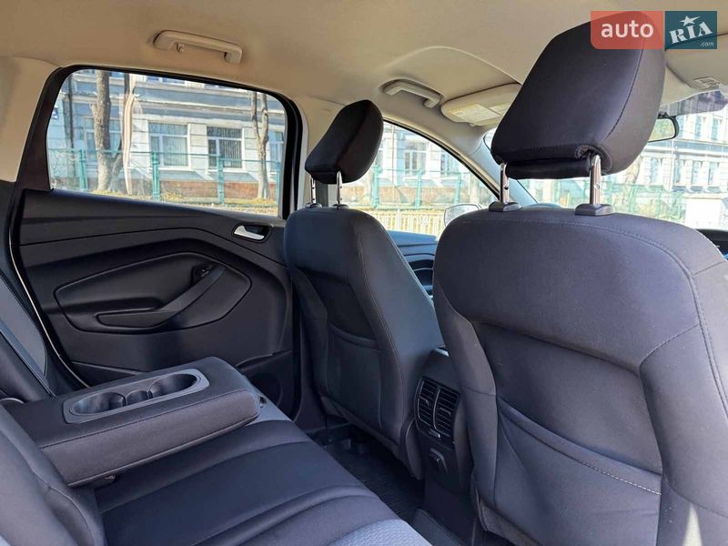 Внедорожник / Кроссовер Ford Escape 2018 в Киеве фото 30 Внедорожник / Кроссовер Ford Escape 2018 в Киеве