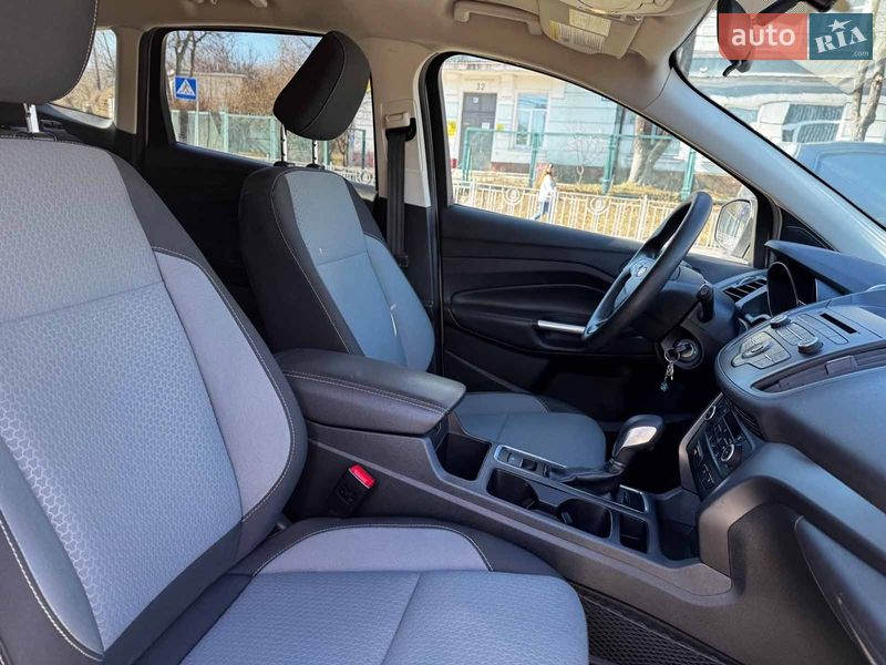 Внедорожник / Кроссовер Ford Escape 2018 в Киеве фото 33 Внедорожник / Кроссовер Ford Escape 2018 в Киеве