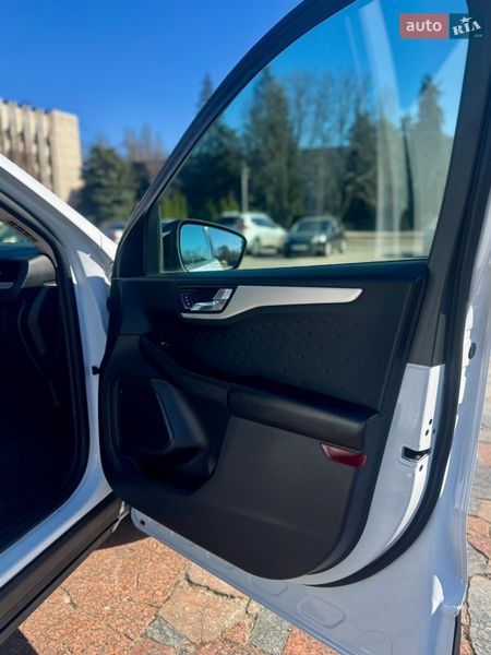 Позашляховик / Кросовер Ford Escape 2020 в Кременчуці