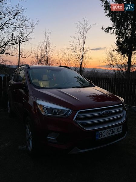 Позашляховик / Кросовер Ford Escape 2018 в Трускавці