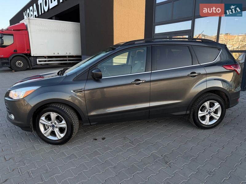 Внедорожник / Кроссовер Ford Escape 2015 в Тернополе