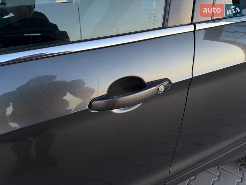Внедорожник / Кроссовер Ford Escape 2015 в Тернополе