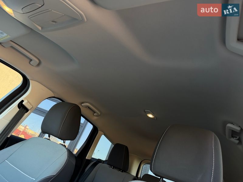 Внедорожник / Кроссовер Ford Escape 2015 в Тернополе