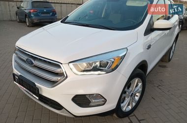 Внедорожник / Кроссовер Ford Escape 2017 в Львове