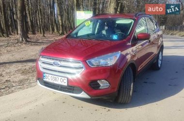 Внедорожник / Кроссовер Ford Escape 2017 в Львове