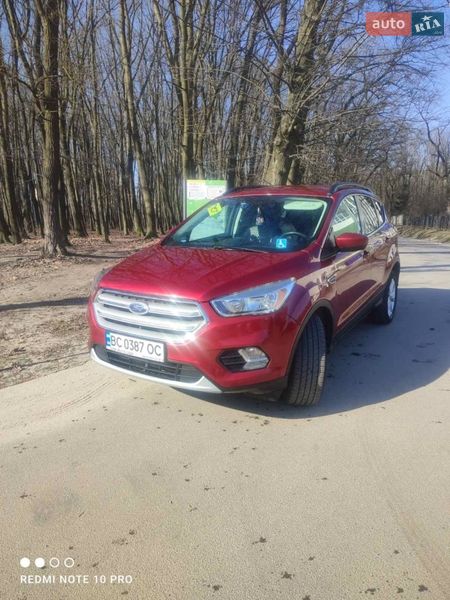 Внедорожник / Кроссовер Ford Escape 2017 в Львове