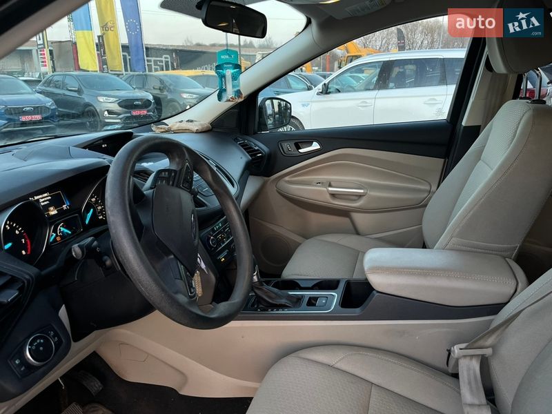Внедорожник / Кроссовер Ford Escape 2017 в Львове