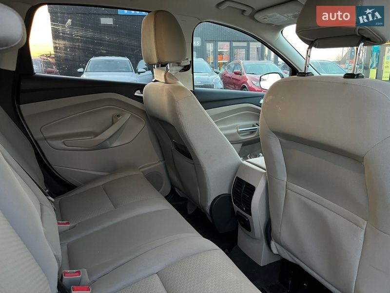 Внедорожник / Кроссовер Ford Escape 2017 в Львове