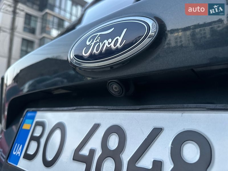 Внедорожник / Кроссовер Ford Escape 2019 в Тернополе