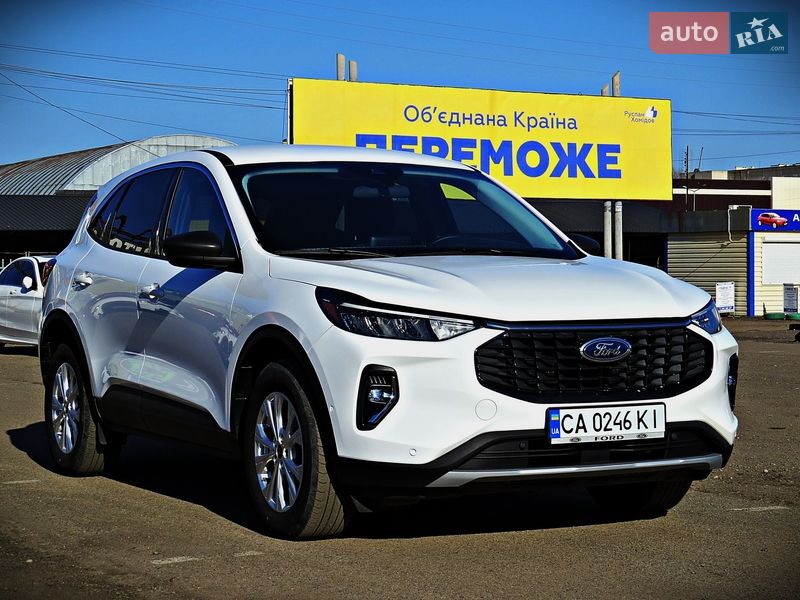 Позашляховик / Кросовер Ford Escape 2023 в Черкасах