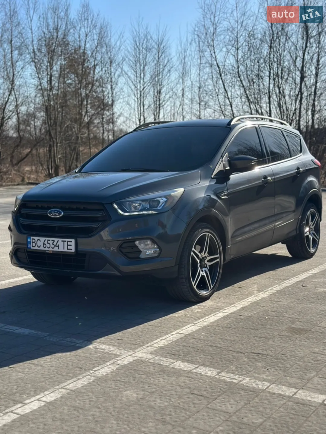 2019 Ford Escape - фото 1