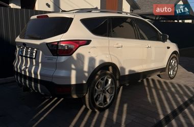 Внедорожник / Кроссовер Ford Escape 2016 в Киеве