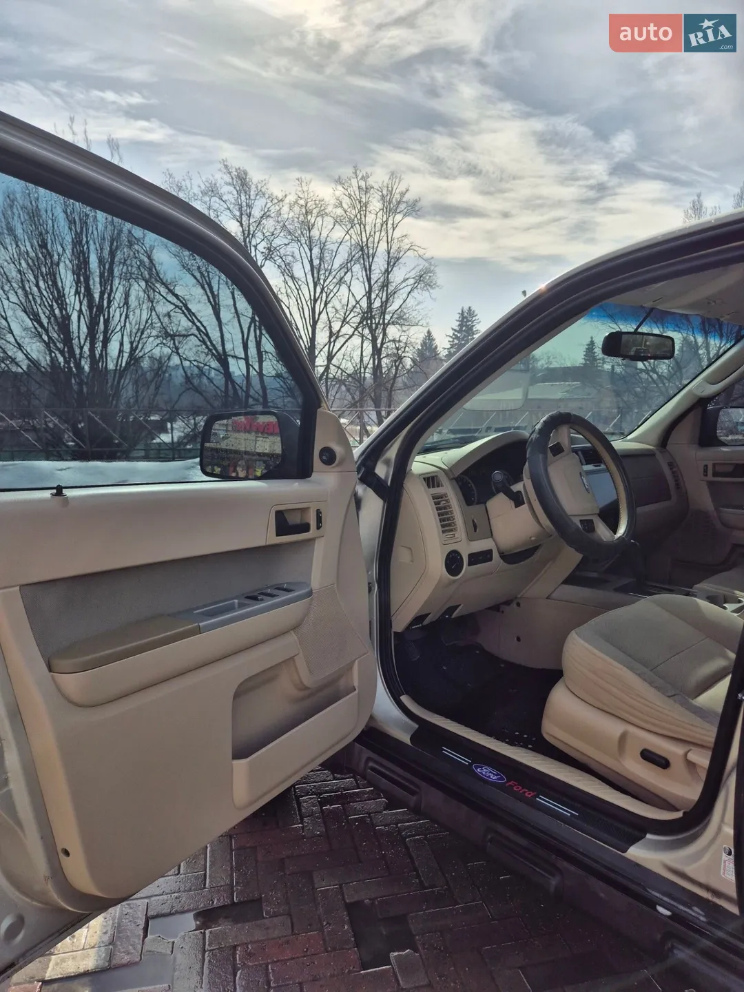 2011 Ford Escape - мініатюра 9