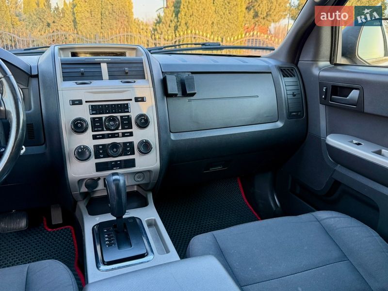 Внедорожник / Кроссовер Ford Escape 2011 в Кропивницком